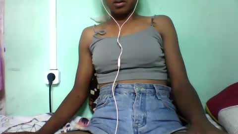 vounialdy online show from 01.30.25