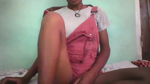 vounialdy online show from 02.15.25