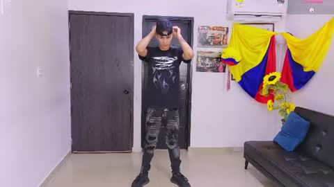 Snapshot of voyeurism_guys chatting on 07.12.26 voyeurism_guys online show from 07.12.26
