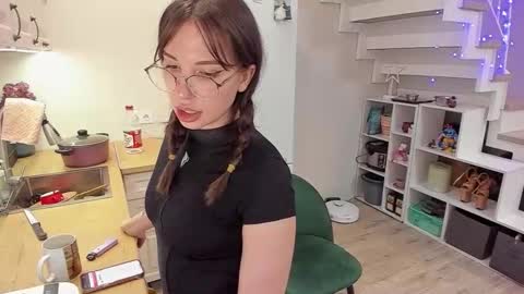 voyliza online show from 10.05.25