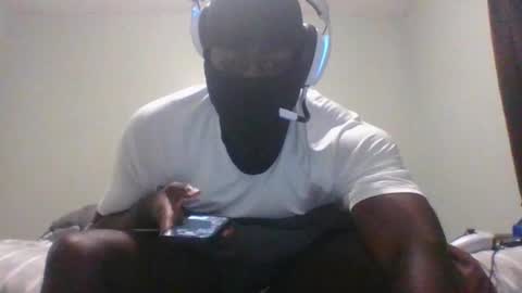 Snapshot of vulan18 chatting on 11.09.25 Vulkan18 online show from 11.09.25