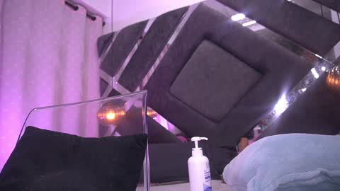 Violeta online show from 01.28.25