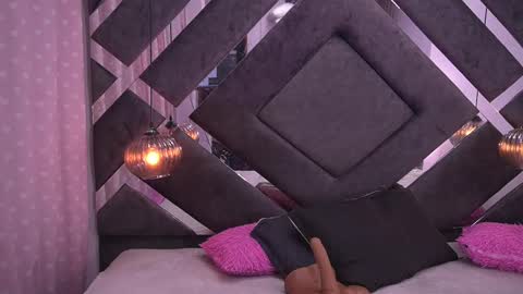 Violeta online show from 02.12.25