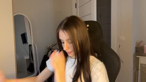 Snapshot of vx_arina chatting on 03.21.26 Arina online show from 03.21.26