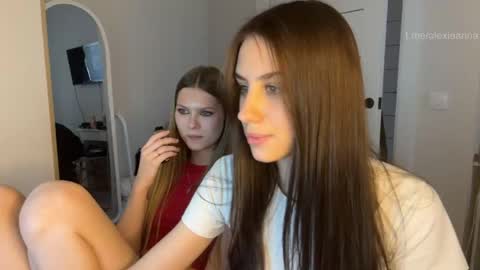 Snapshot of vx_arina chatting on 05.11.26 Arina online show from 05.11.26
