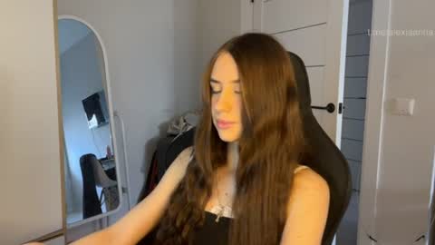 Snapshot of vx_arina chatting on 07.05.26 Arina online show from 07.05.26