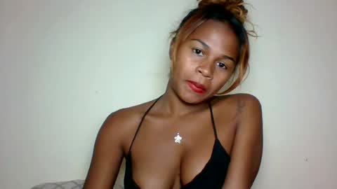 Snapshot of vynarahot chatting on 06.11.26 vynarahot online show from 06.11.26
