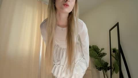 Nana online show from 09.09.25