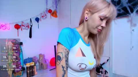 Waifu exe online show from 11.21.25