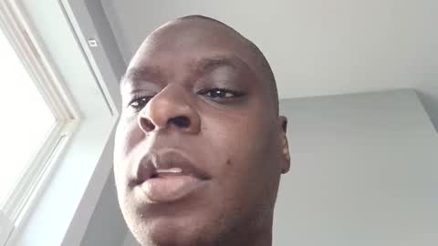 Snapshot of wakeem_olajuawon chatting on 10.14.25 Wakeem online show from 10.14.25
