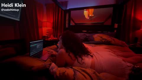 wakehimup online show from 11.05.25