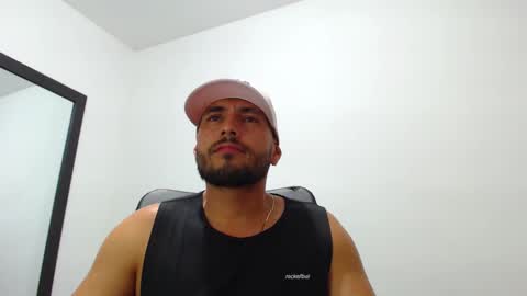 Snapshot of walter_brownn01 chatting on 01.10.25 WALTER BROWN  online show from 01.10.25