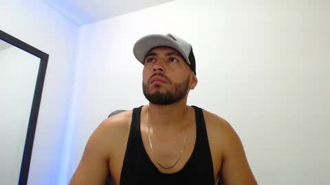 Snapshot of walter_brownn01 chatting on 01.20.25 WALTER BROWN  online show from 01.20.25