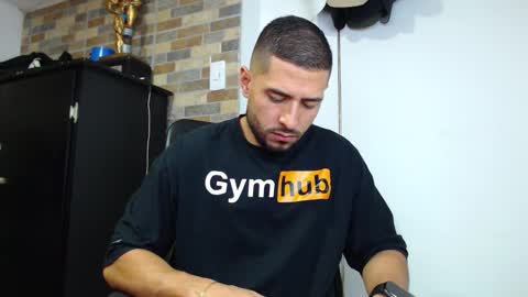 WALTER BROWN  online show from 01.06.26