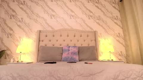 Snapshot of wanda__nova chatting on 12.16.25 Wanda online show from 12.16.25