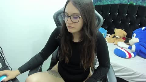 Snapshot of wanda_sg chatting on 01.12.25 Alexandra online show from 01.12.25