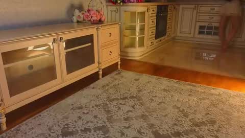 hello guys im Lilian online show from 11.19.25