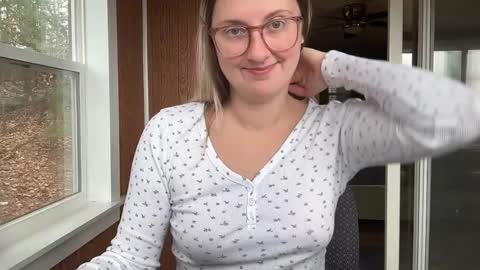 Snapshot of wanderlustjade chatting on 12.09.24 Jade Adonis online show from 12.09.24