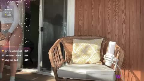 Snapshot of wanderlustjade chatting on 01.03.25 Jade Adonis online show from 01.03.25