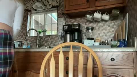 Snapshot of wanderlustjade chatting on 01.06.25 Jade Adonis online show from 01.06.25