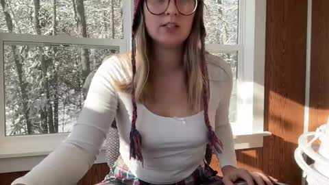 Snapshot of wanderlustjade chatting on 01.11.25 Jade Adonis online show from 01.11.25