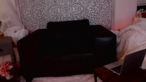 wantmymantofukme online show from 11.02.25