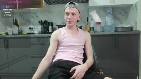 Snapshot of warmwhisp chatting on 06.23.26 ZID online show from 06.23.26