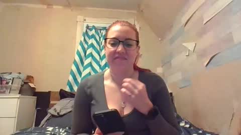 Snapshot of warwhore24 chatting on 12.27.24 warwhore24 online show from 12.27.24