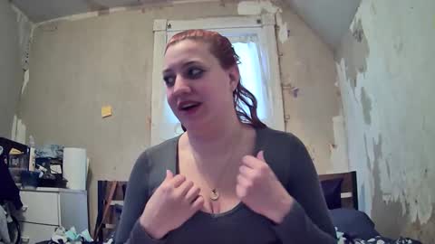 Snapshot of warwhore24 chatting on 02.04.25 warwhore24 online show from 02.04.25