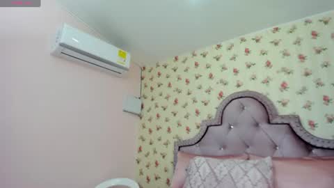 Milf Latina online show from 06.25.26