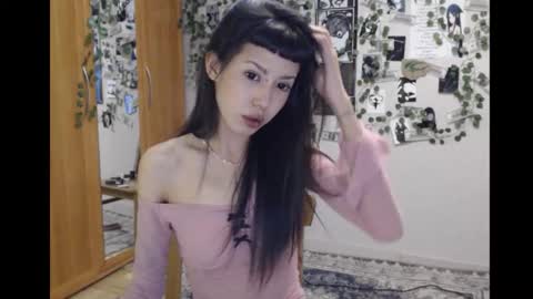 Mina online show from 10.26.25