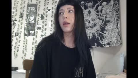 Mina online show from 04.18.26