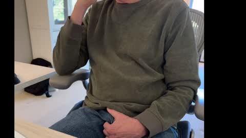 Luvs To Play. online show from 01.14.25