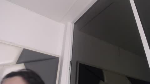 Snapshot of we_n_you chatting on 10.18.25 Trixie 3 online show from 10.18.25