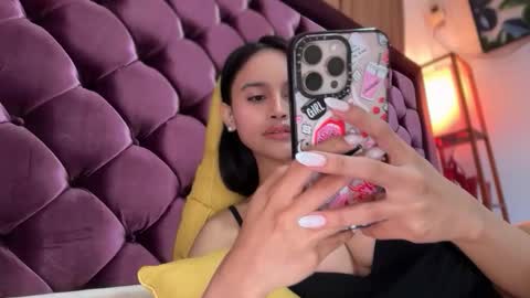 Maggie online show from 04.10.26