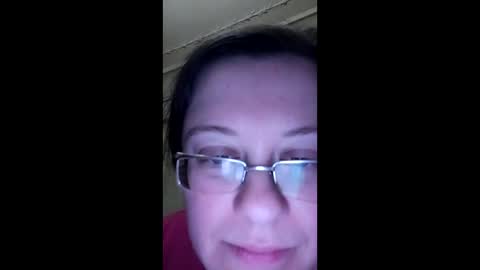 Snapshot of webgirl2 chatting on 12.16.24 Marina online show from 12.16.24