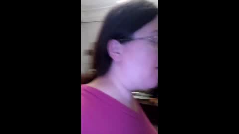 Snapshot of webgirl2 chatting on 01.11.25 Marina online show from 01.11.25