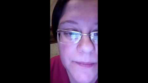 Snapshot of webgirl2 chatting on 02.12.25 Marina online show from 02.12.25