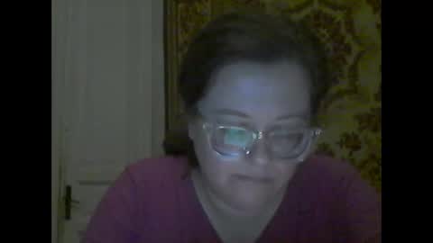 Snapshot of webgirl2 chatting on 09.17.25 Marina online show from 09.17.25