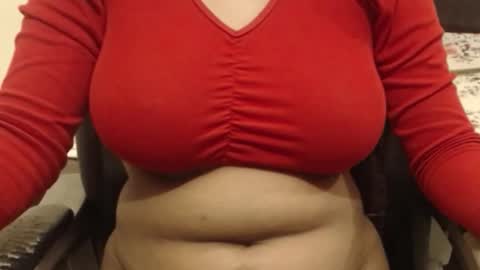 Snapshot of webshowxxx chatting on 09.22.25 mina online show from 09.22.25