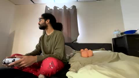 ShootingWebs online show from 12.14.25