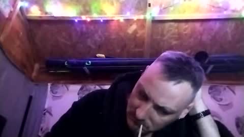 Welshdragon37 online show from 12.21.25