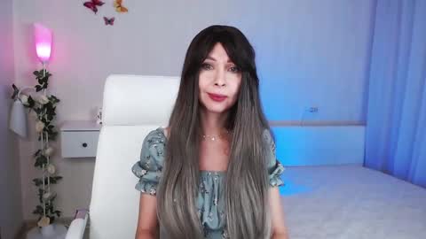 Snapshot of wendifoster chatting on 12.09.24 Wendi Foster online show from 12.09.24