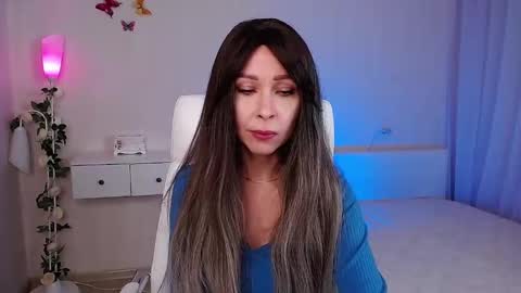 Snapshot of wendifoster chatting on 02.24.25 Wendi Foster online show from 02.24.25