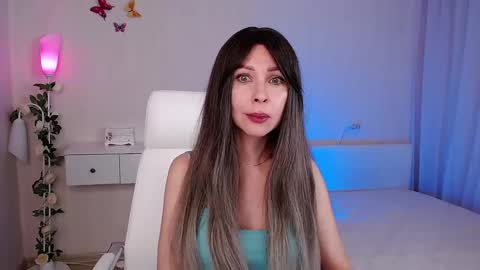 Snapshot of wendifoster chatting on 02.27.25 Wendi Foster online show from 02.27.25