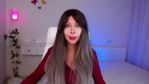 Snapshot of wendifoster chatting on 09.11.25 Wendi Foster online show from 09.11.25