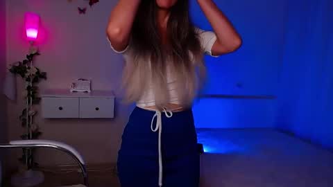 Snapshot of wendifoster chatting on 10.14.25 Wendi Foster online show from 10.14.25