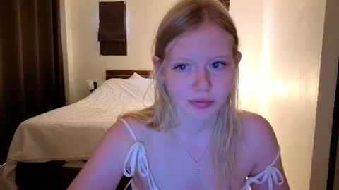 Snapshot of wendy_228 chatting on 06.30.26 Wendy online show from 06.30.26