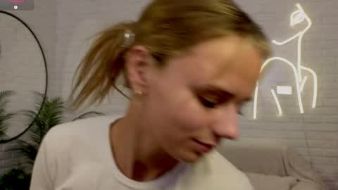 Im Wendy online show from 04.10.26