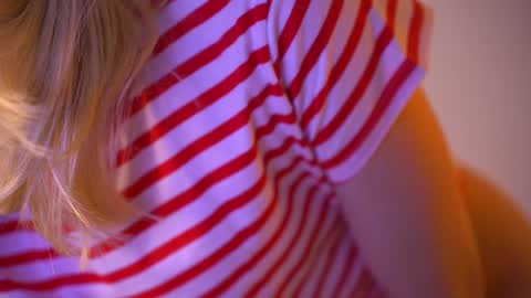 Daisy    online show from 12.24.24